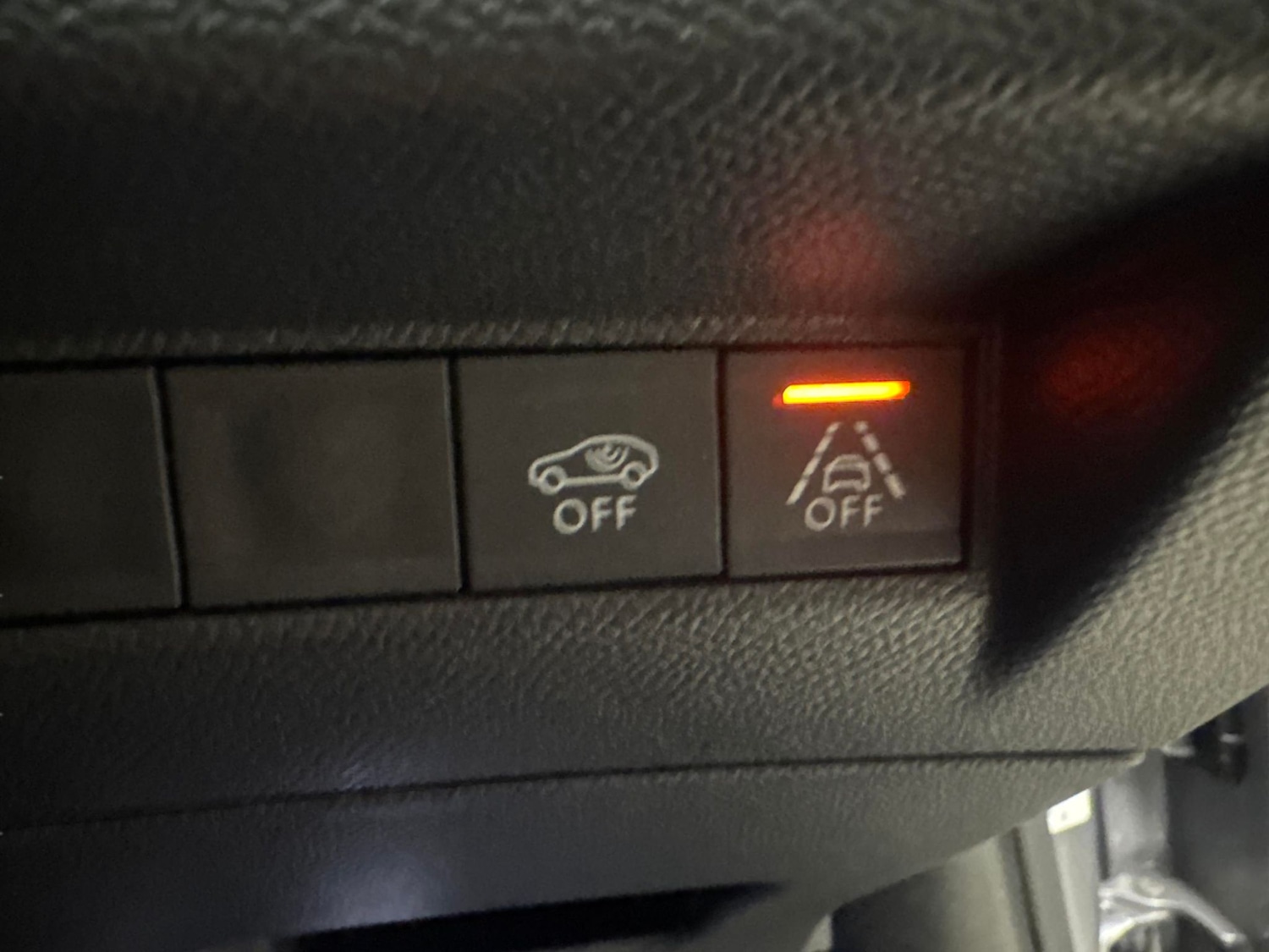 Used Peugeot 2008 2022 for sale - 76648439: Photo 21