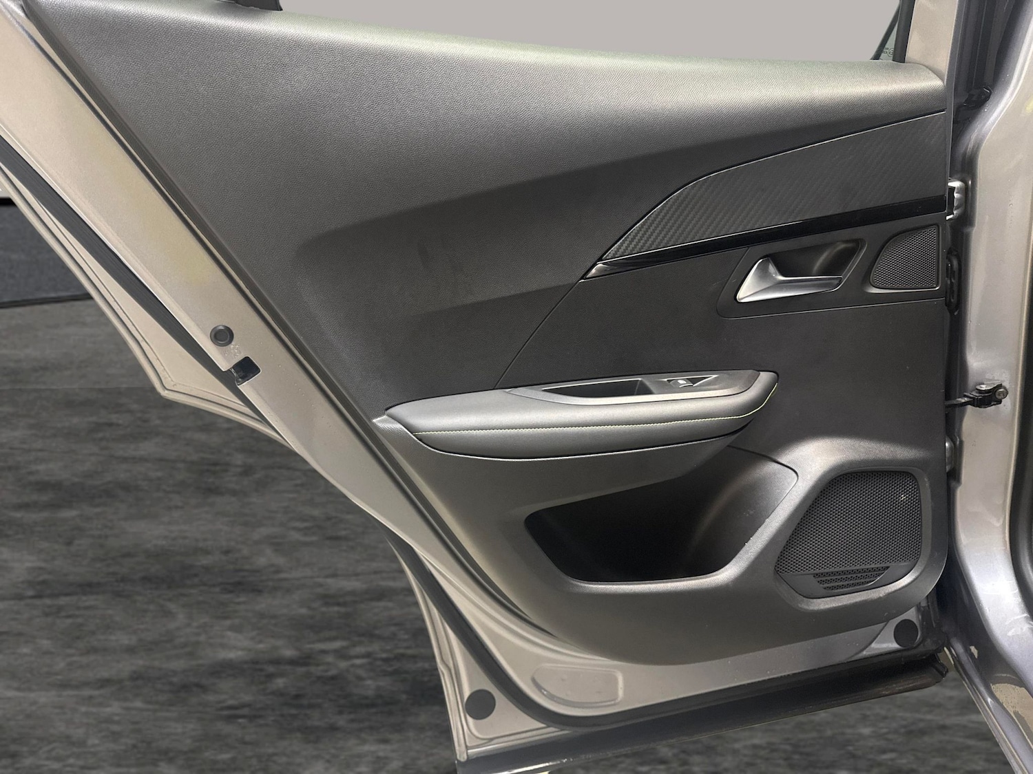 Used Peugeot 2008 2022 for sale - 76648439: Photo 28