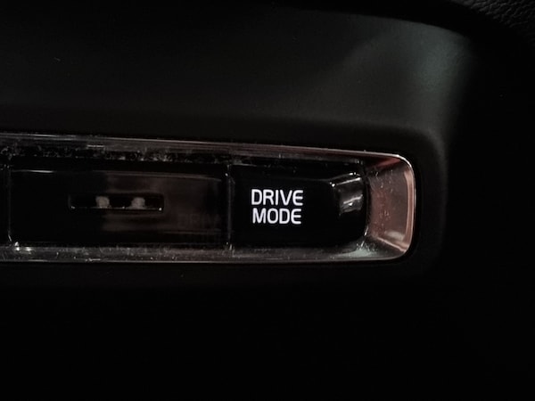 Used Volvo XC40 2020 for sale - 76312765: Photo 19