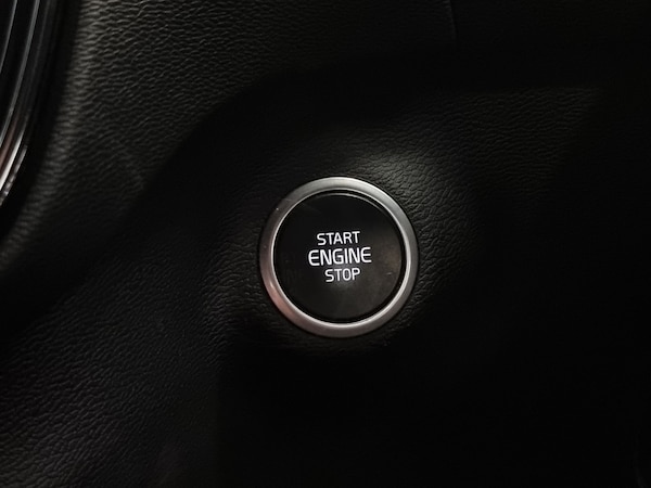Used Volvo XC40 2020 for sale - 76312765: Photo 22