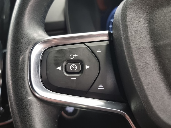 Used Volvo XC40 2020 for sale - 76312765: Photo 23