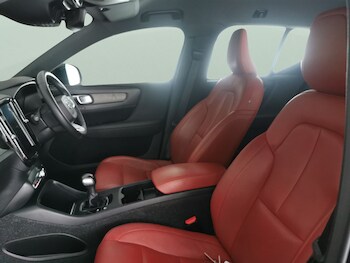 Used Volvo XC40 2020 for sale - 76312765: Photo