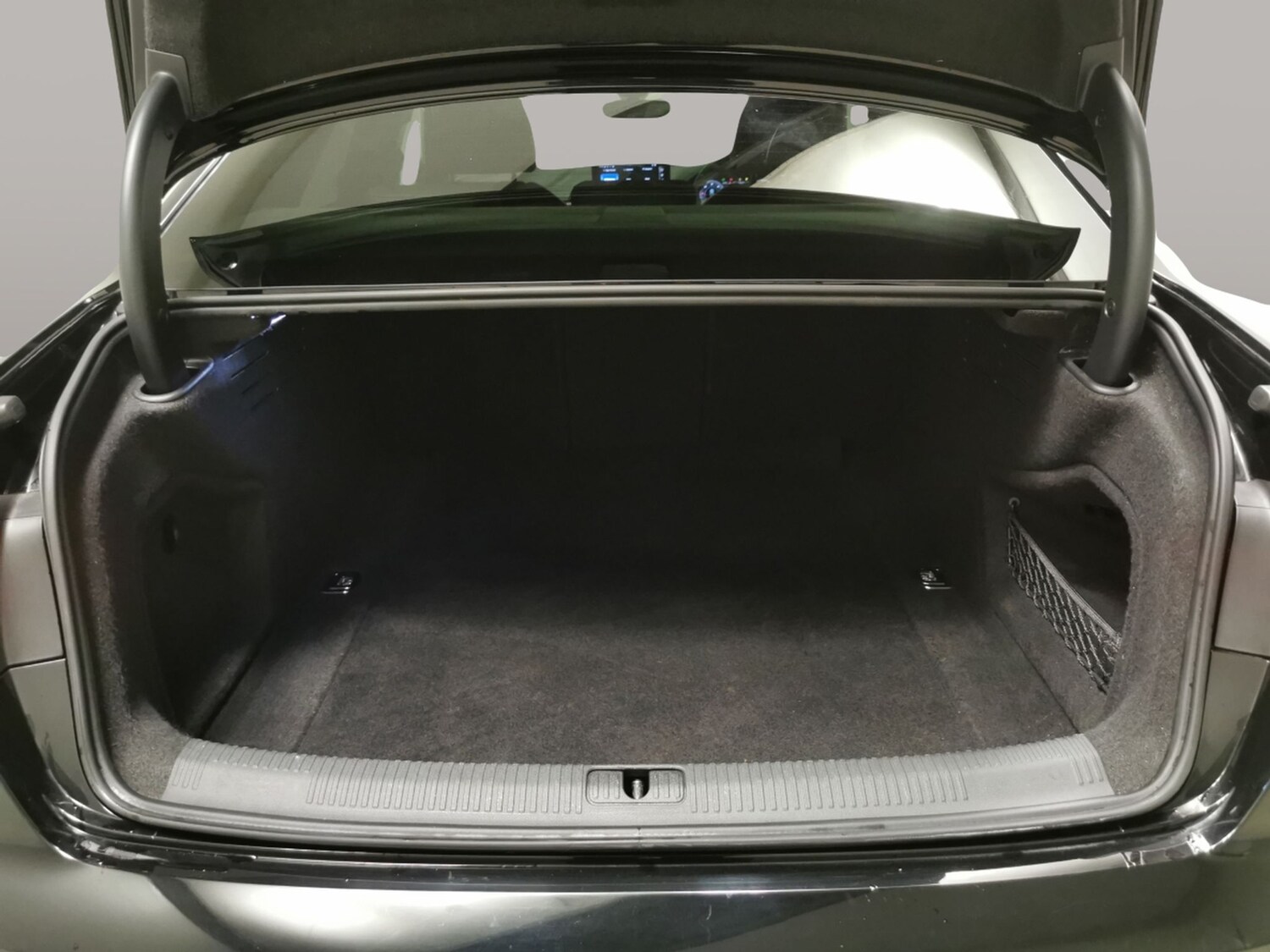 Used Audi A4 for sale - 77831477: Photo 32