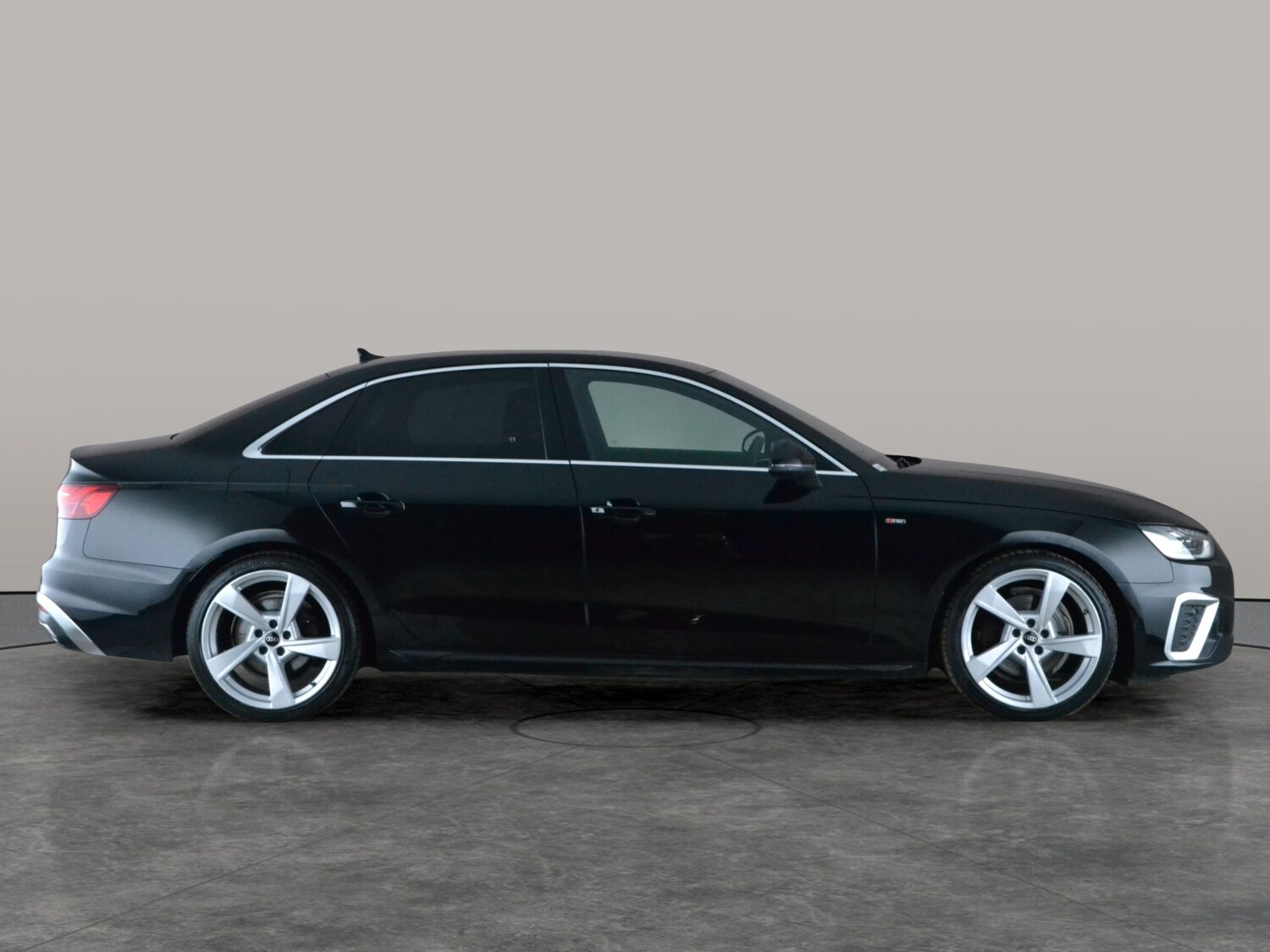 Used Audi A4 for sale - 77831477: Photo 9