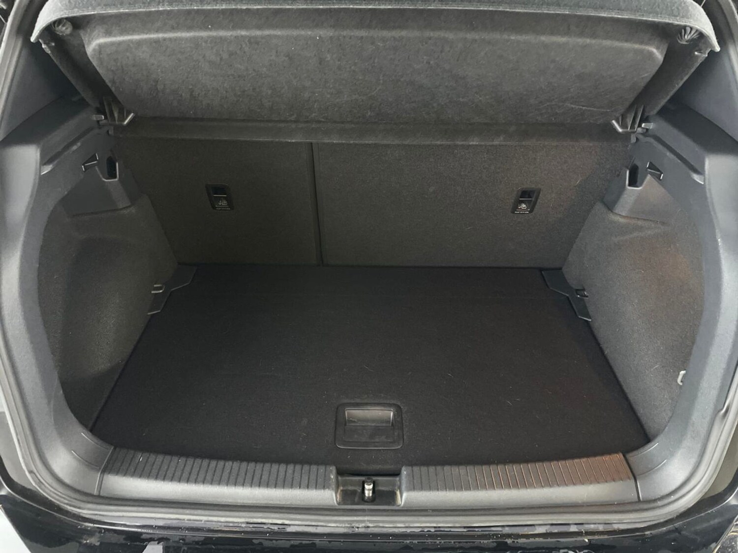 Used Volkswagen T-Cross 2020 for sale - 77485185: Photo 6