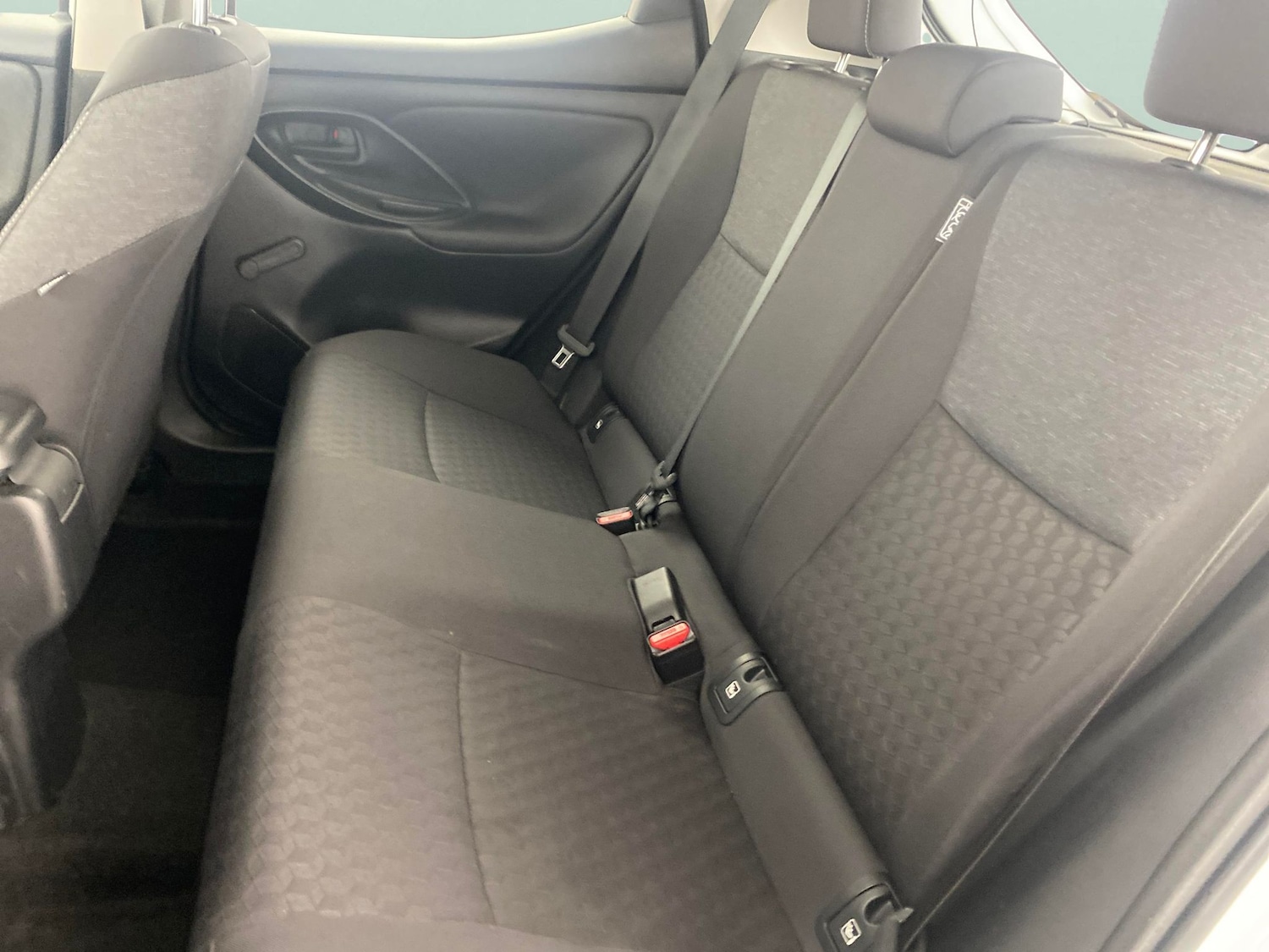 Used Toyota Yaris 2022 for sale - 77650809: Photo 22