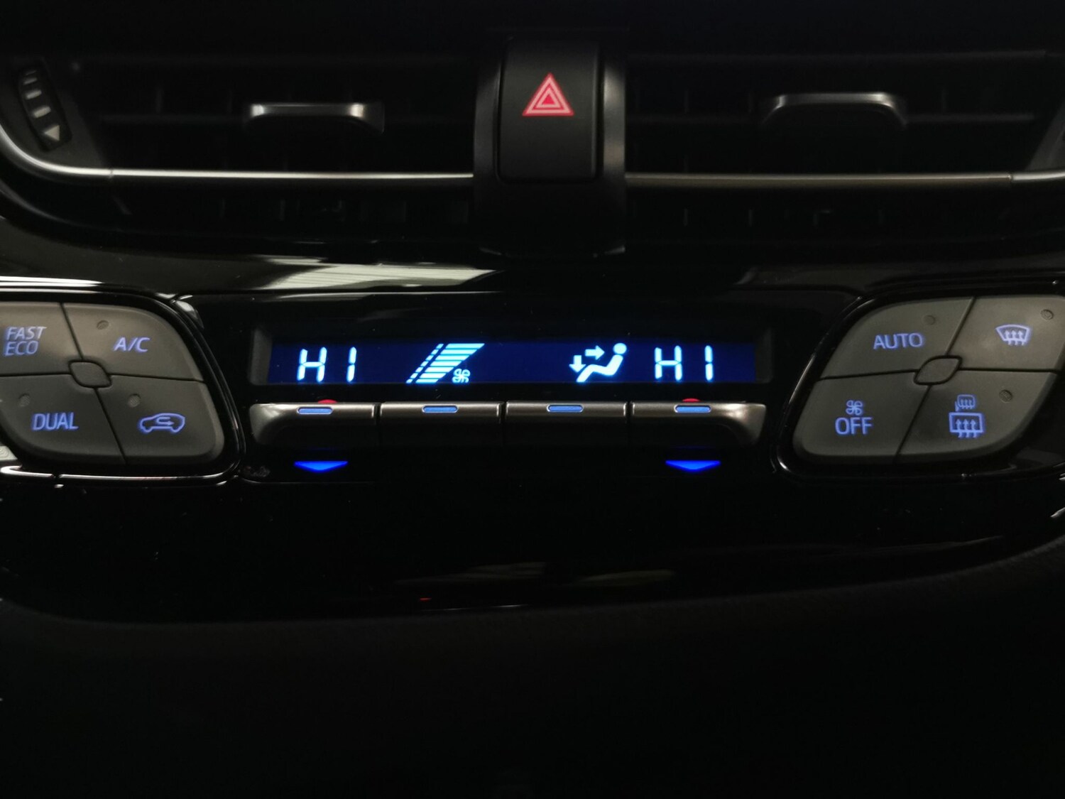 Used Toyota C-HR 2023 for sale - 77347483: Photo 16