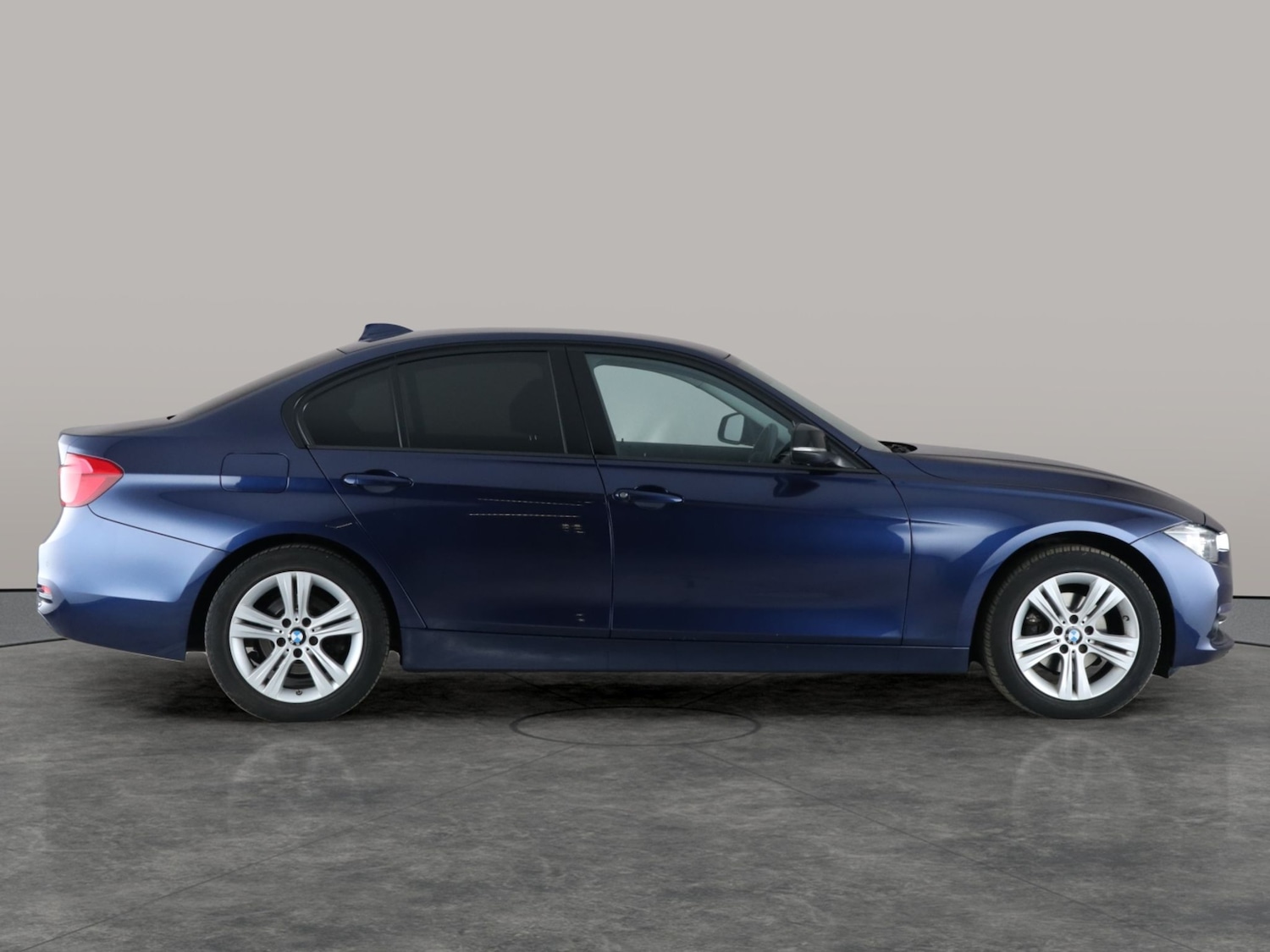 Used BMW 3 Series 2018 for sale - 76381704: Photo 11