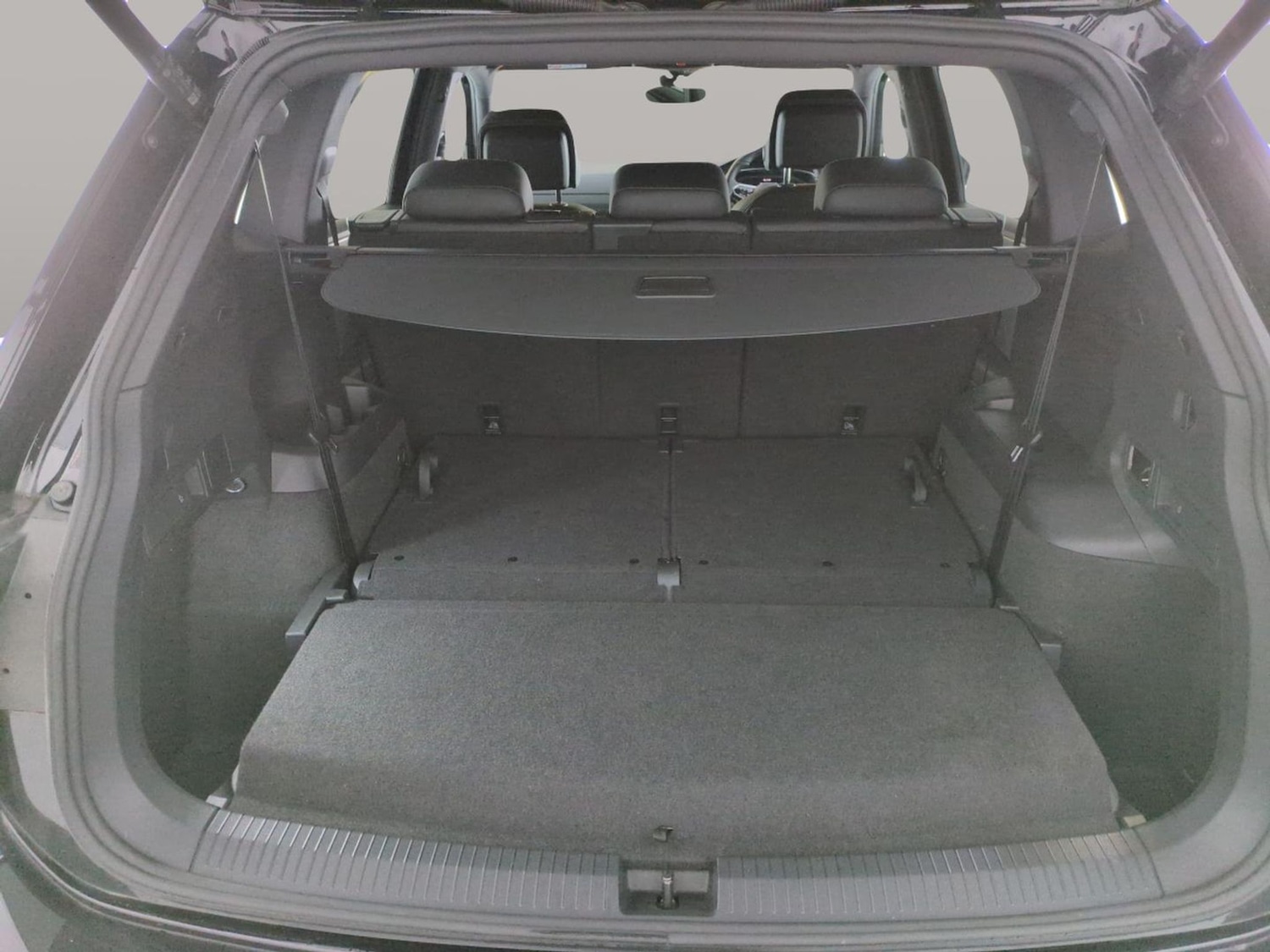 Used Volkswagen Tiguan Allspace 2024 for sale - 77873013: Photo 31