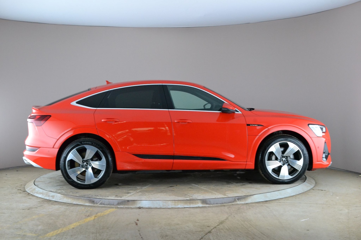 Used Audi e-tron 2022 for sale - 78218485: Photo 10