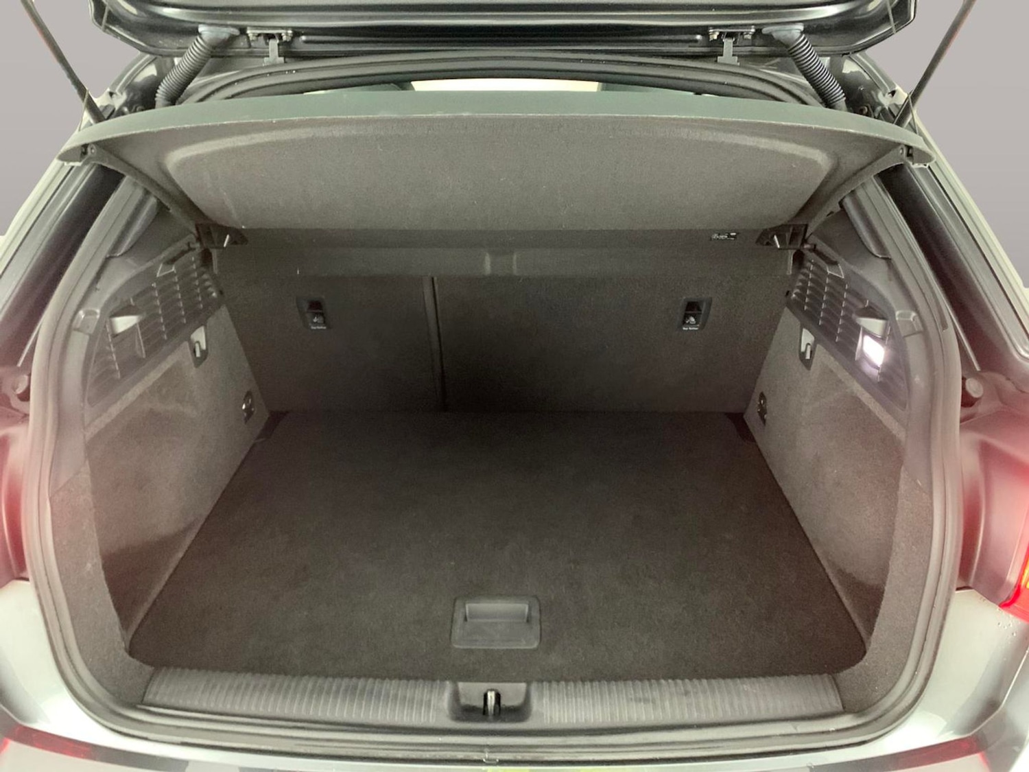 Used Audi Q2 2017 for sale - 77052714: Photo 26