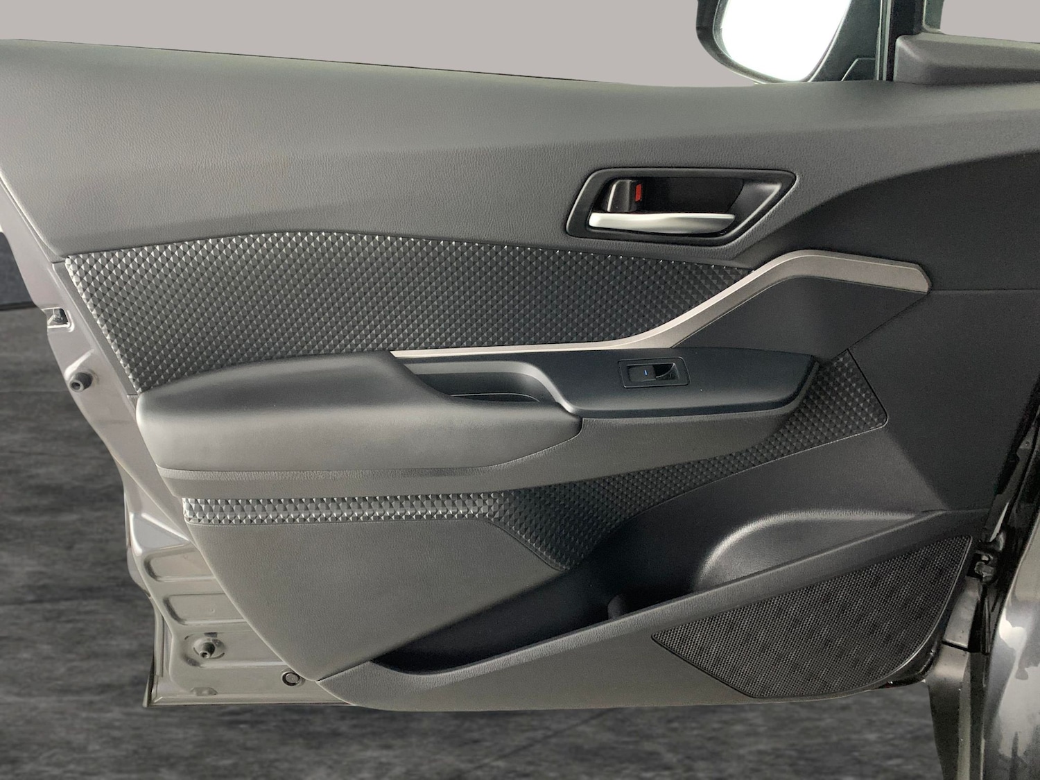 Used Toyota C-HR 2021 for sale - 76382888: Photo 33