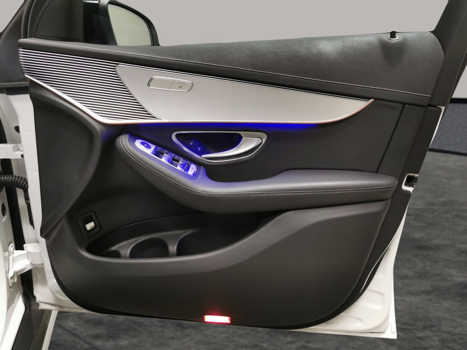 Used Mercedes-Benz EQC for sale - 77902140: Photo 28