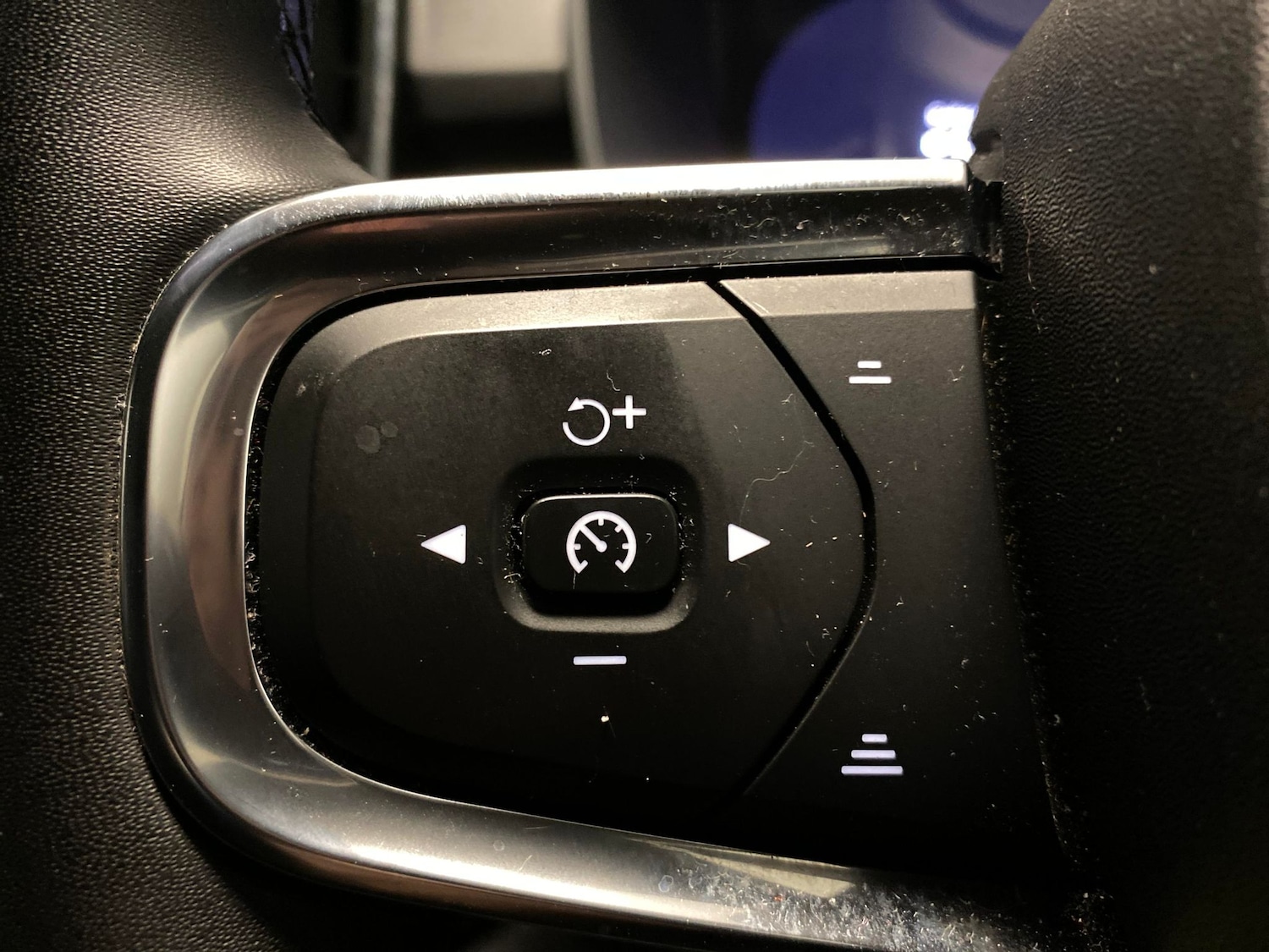 Used Volvo XC40 2022 for sale - 78065410: Photo 16