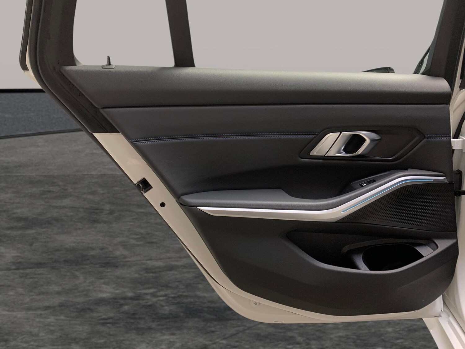 Used BMW 3 Series 2023 for sale - 78149396: Photo 27