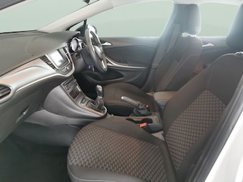 Used Vauxhall Astra 2021 for sale - 76566100: Photo