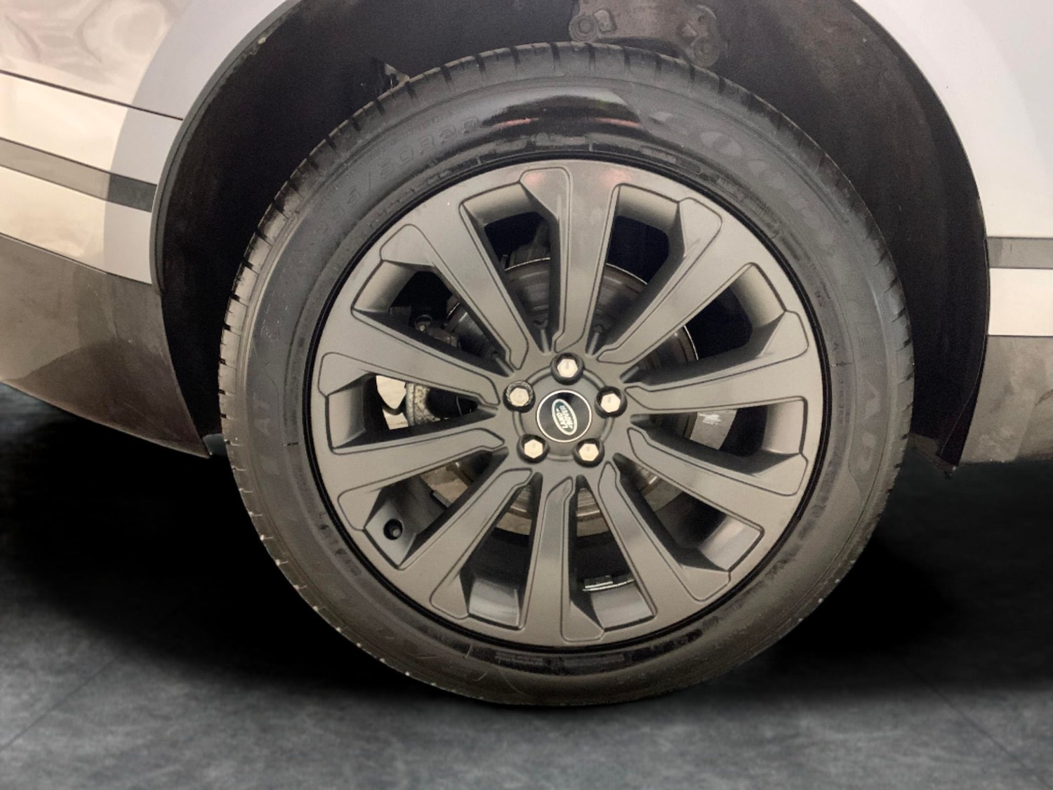 Used Land Rover Range Rover Velar 2021 for sale - 77047962: Photo 32