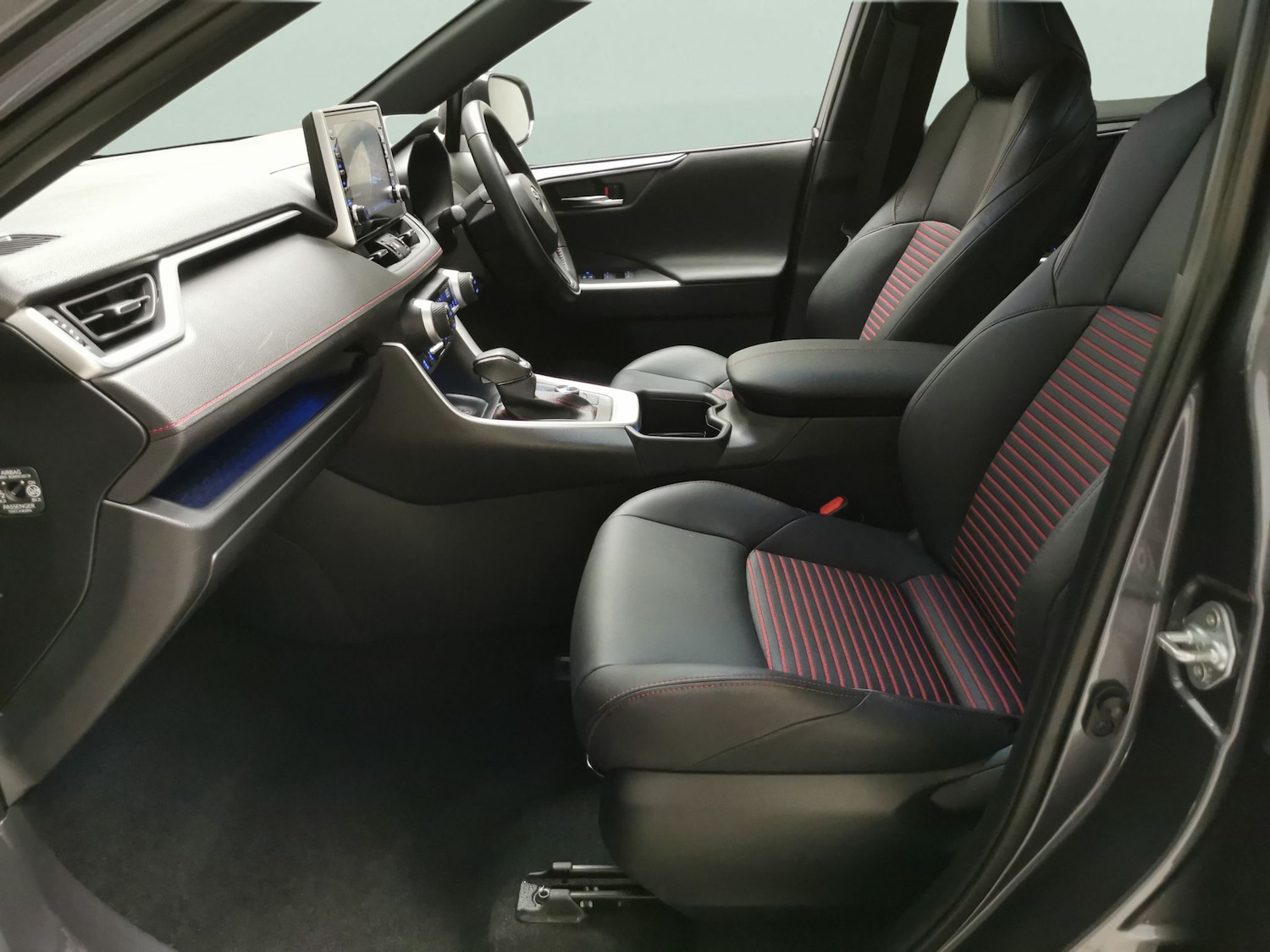 Used Toyota RAV4 2022 for sale - 77960553: Photo 4