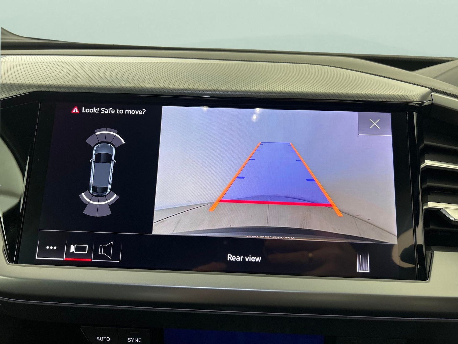 Used Audi Q4 e-tron 2025 for sale - 76364962: Photo 33