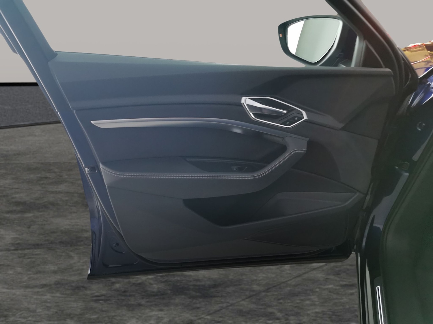 Used Audi e-tron 2023 for sale - 77321491: Photo 31