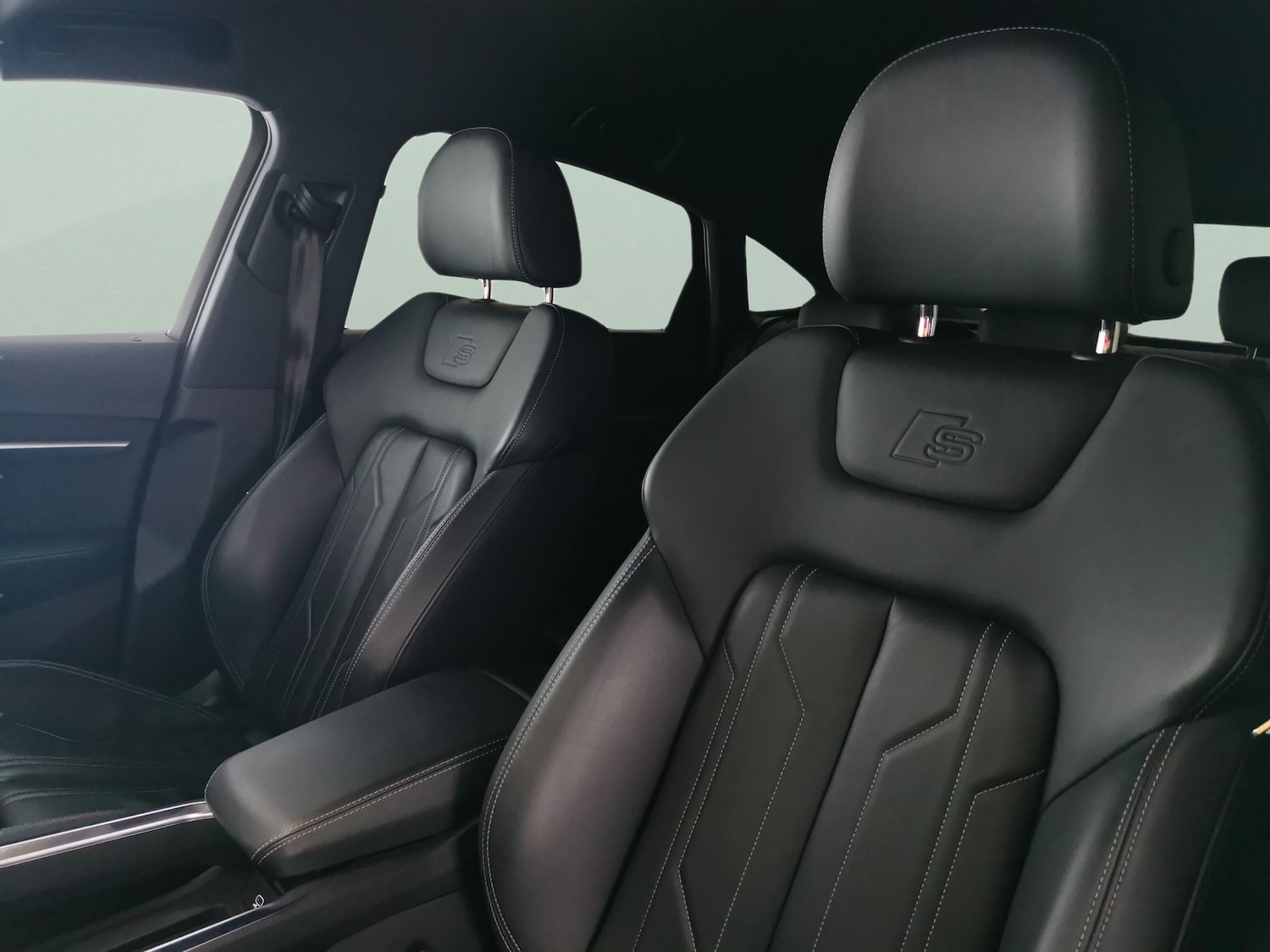 Used Audi e-tron 2023 for sale - 77321491: Photo 7