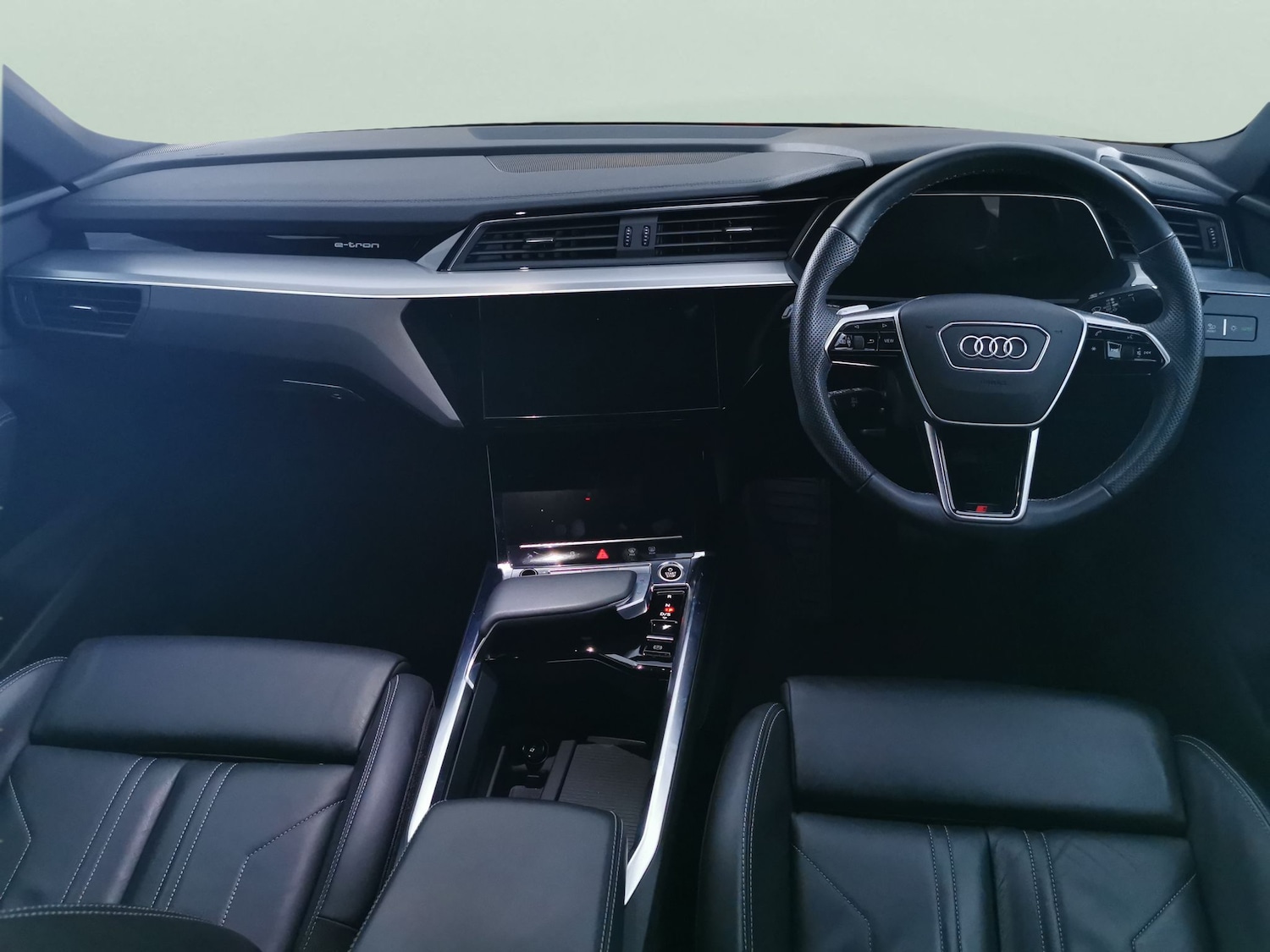 Used Audi e-tron 2023 for sale - 77321491: Photo 8