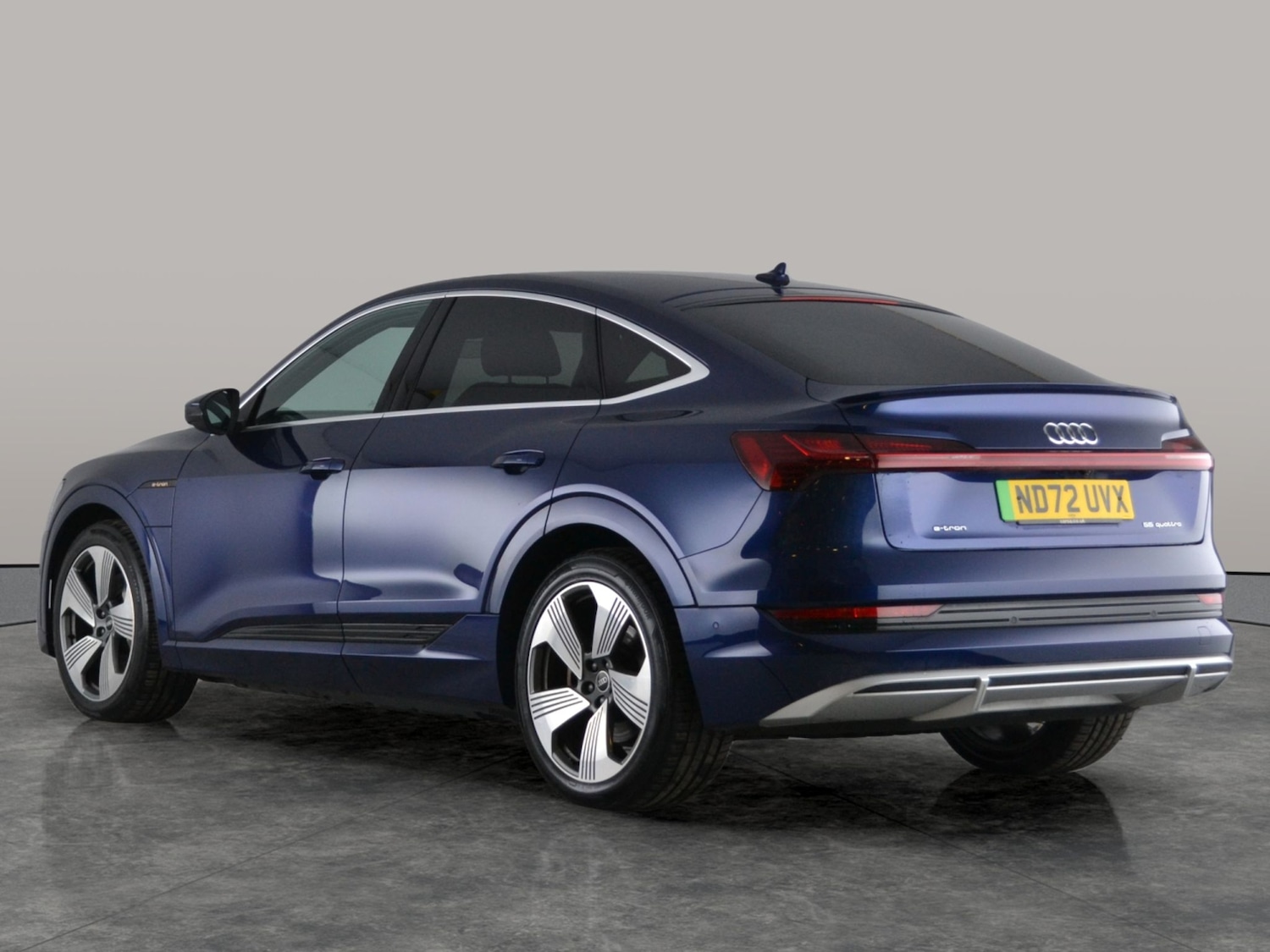 Used Audi e-tron 2023 for sale - 77321491: Photo 9