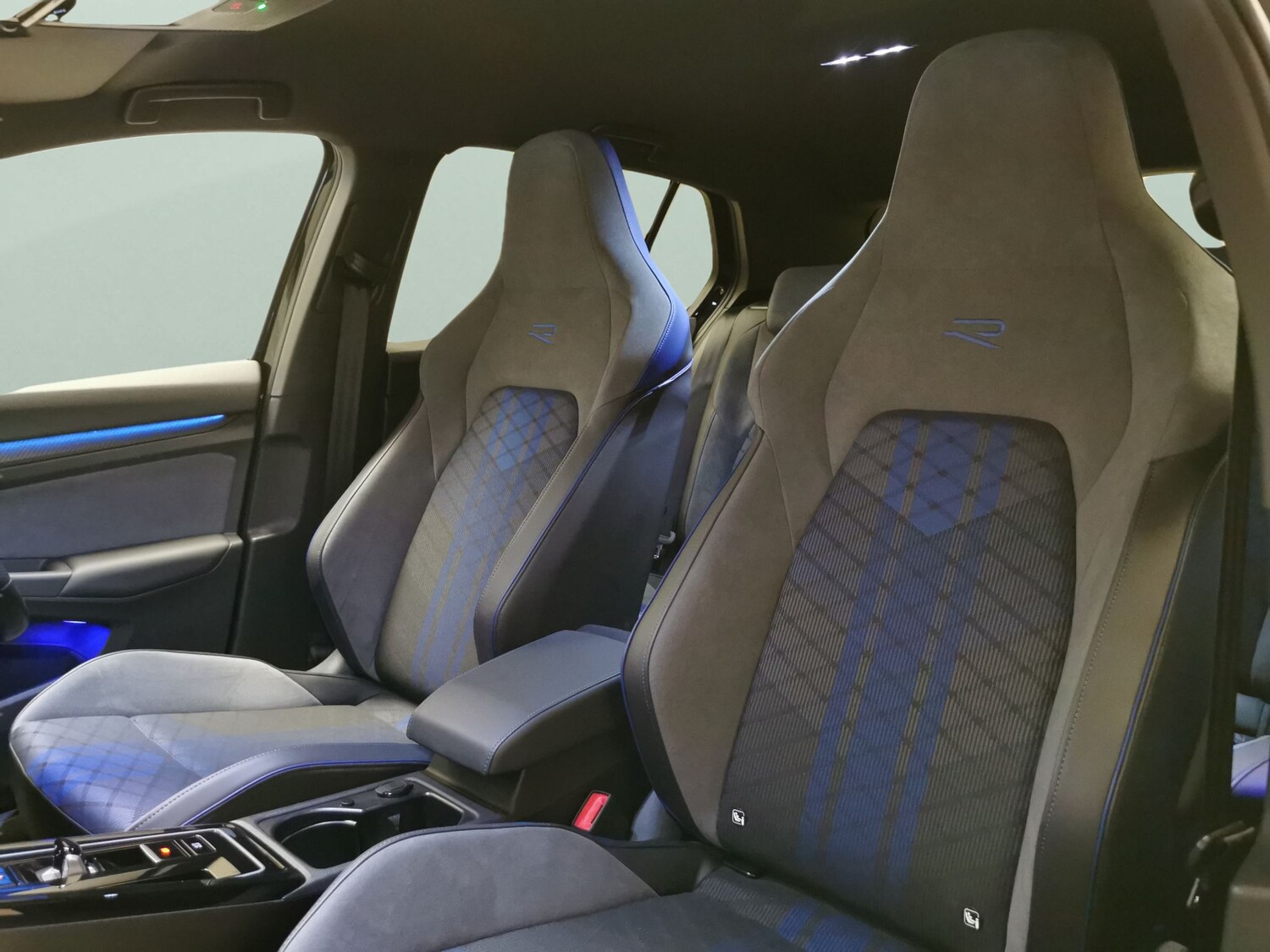 Used Volkswagen Golf 2024 for sale - 77799975: Photo 14