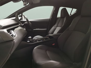 Used Toyota C-HR 2023 for sale - 78329825: Photo