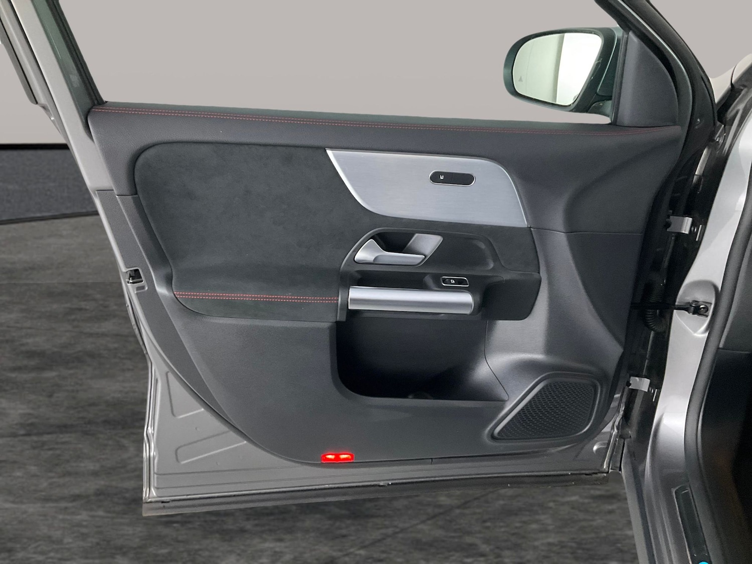 Used Mercedes-Benz EQA 2021 for sale - 76447368: Photo 37