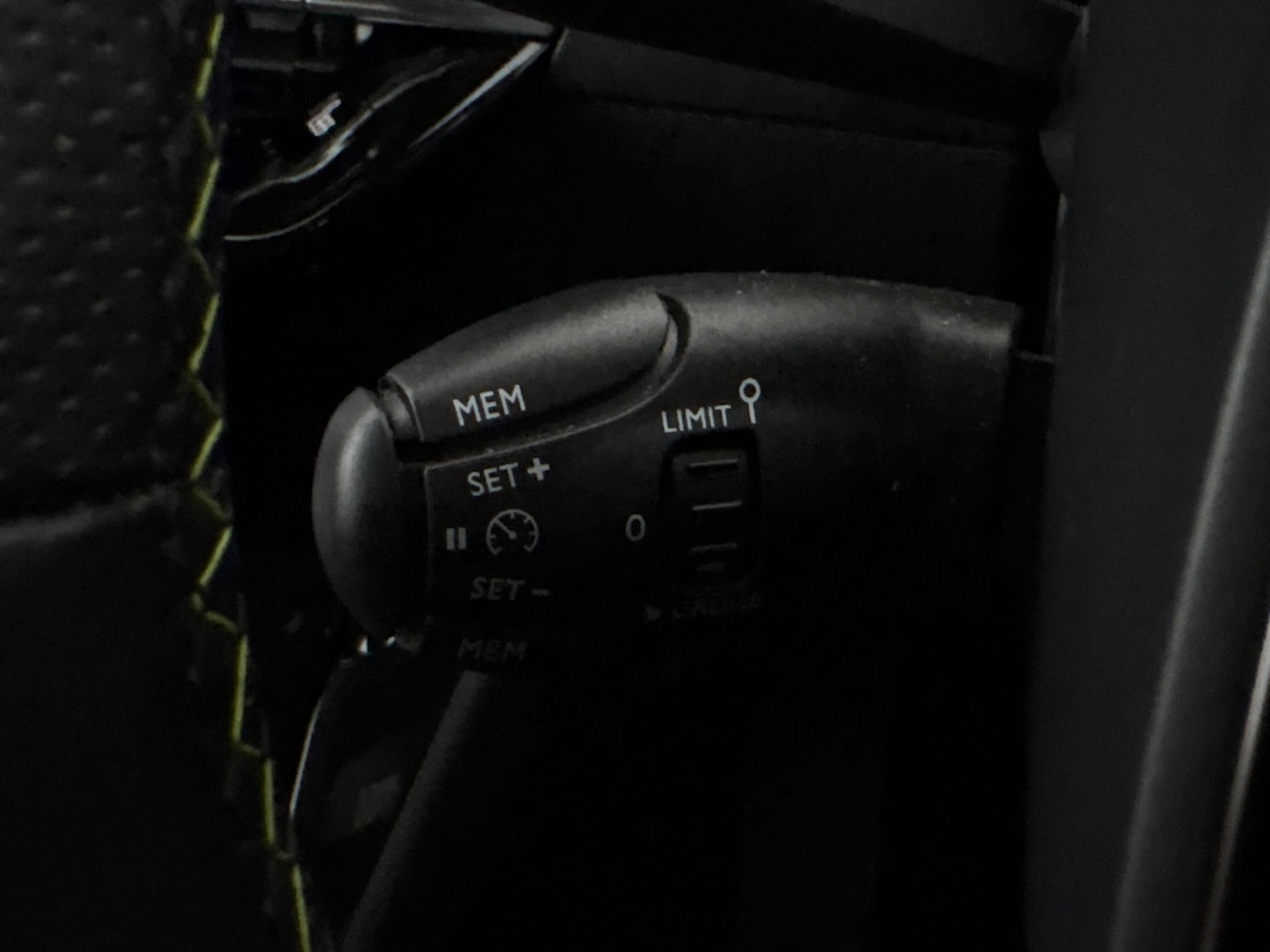 Used Peugeot 2008 2021 for sale - 77988690: Photo 21