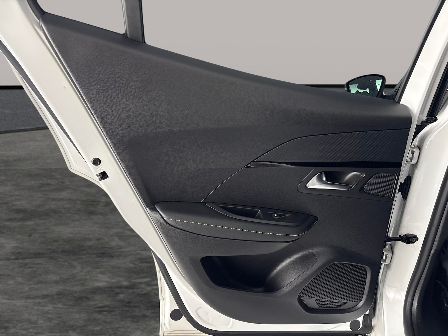 Used Peugeot 2008 2021 for sale - 77988690: Photo 35