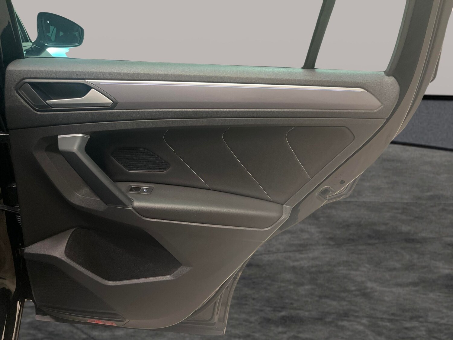 Used Volkswagen Tiguan 2020 for sale - 78054063: Photo 28