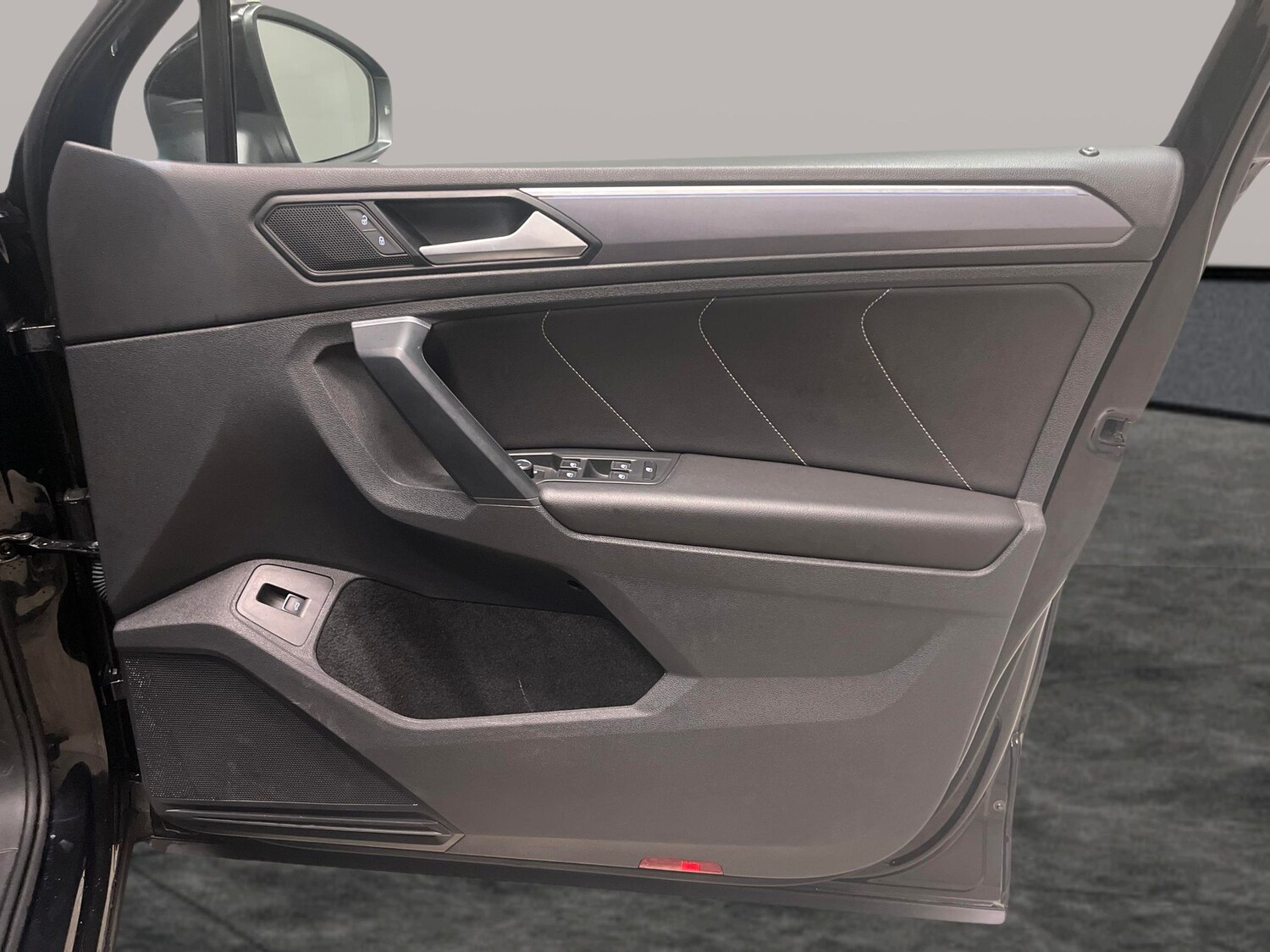 Used Volkswagen Tiguan 2020 for sale - 78054063: Photo 29