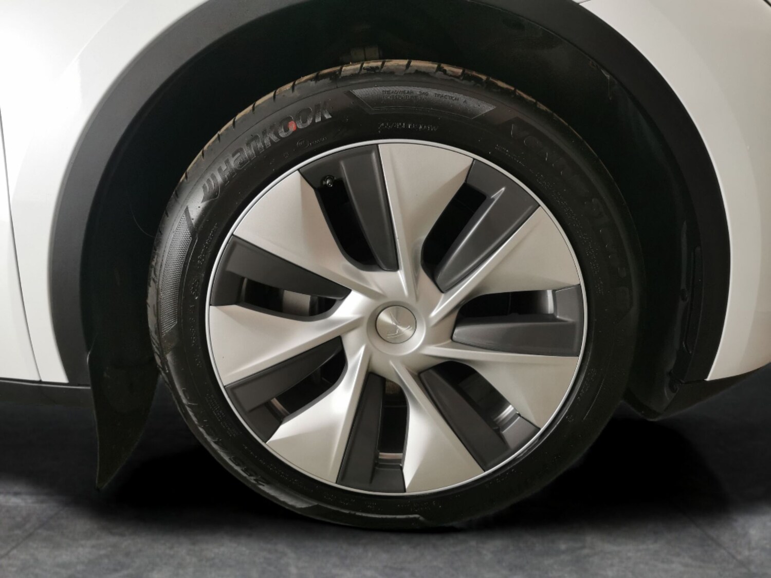 Used Tesla Model Y 2023 for sale - 78173362: Photo 29