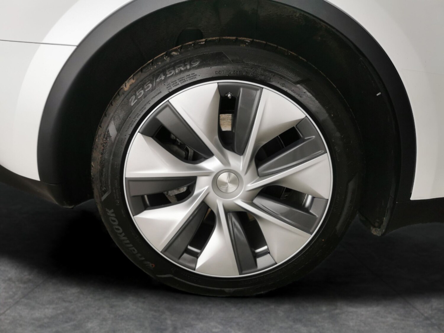 Used Tesla Model Y 2023 for sale - 78173362: Photo 30