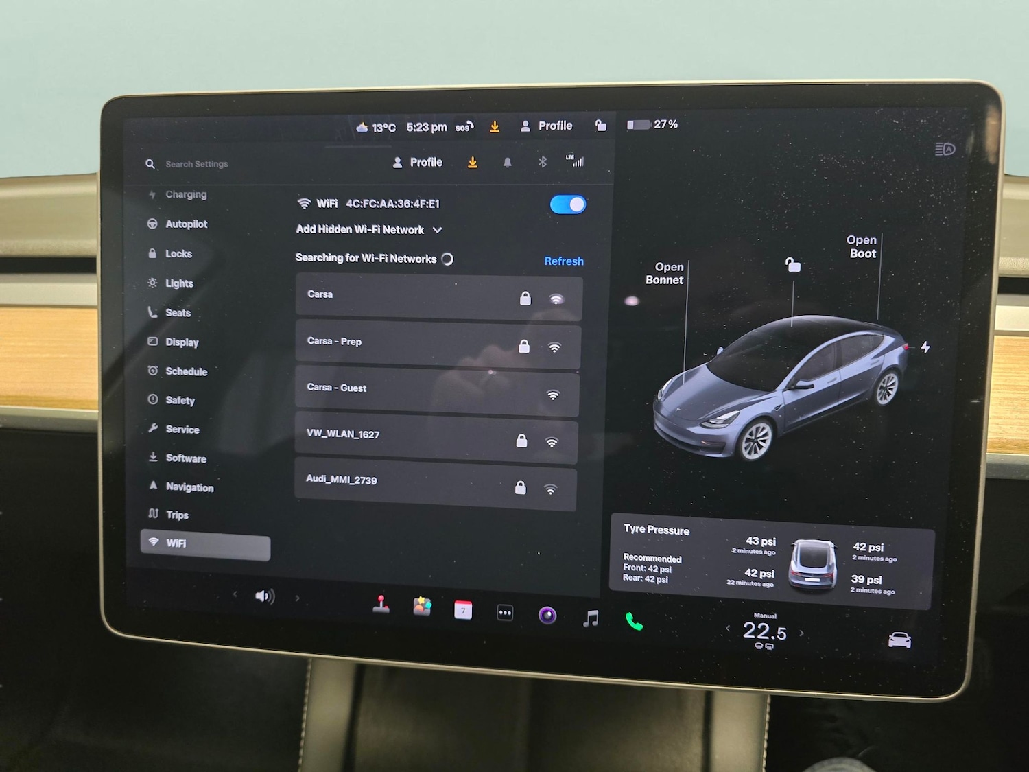 Used Tesla Model 3 2021 for sale - 76935179: Photo 17