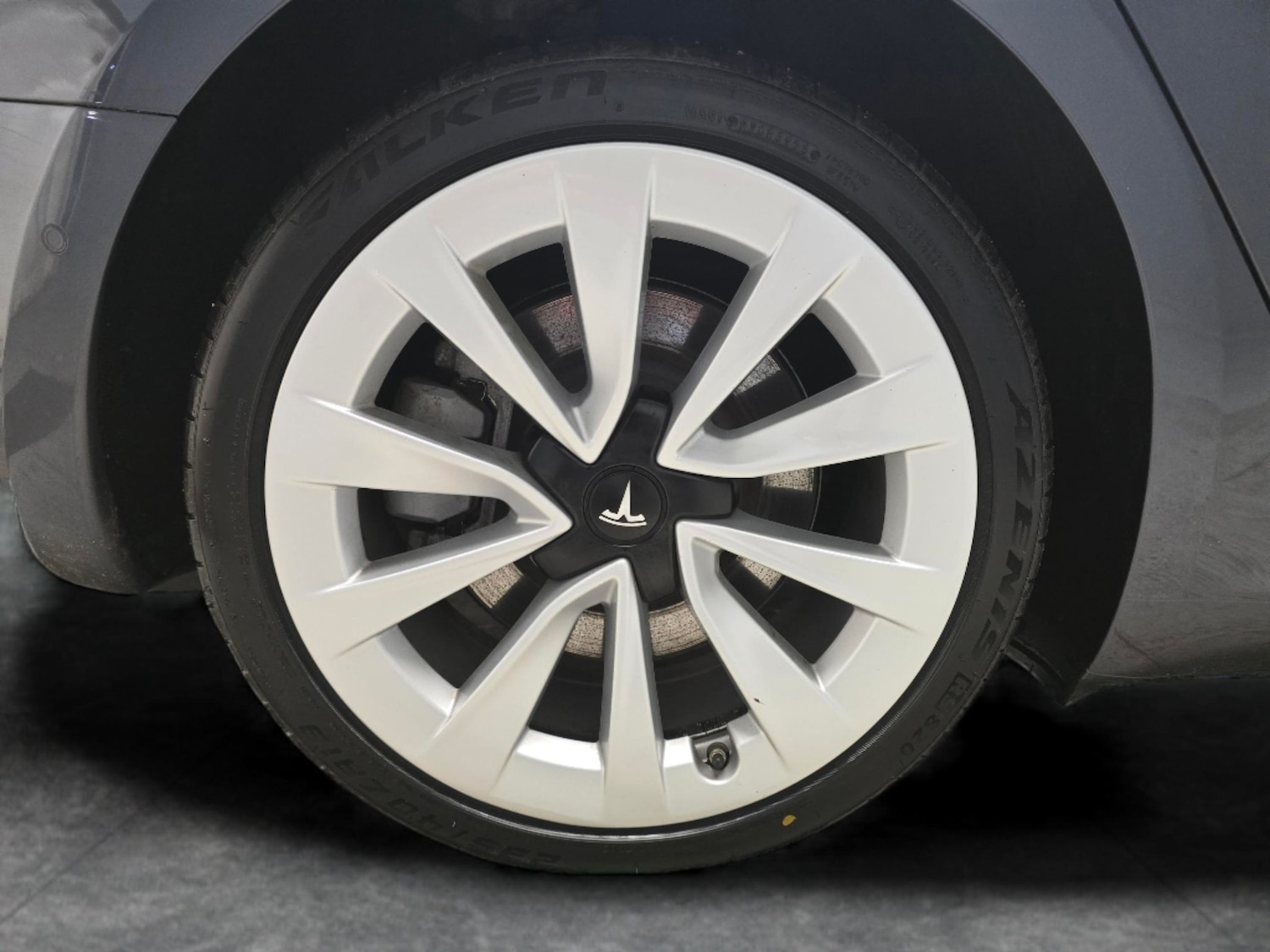 Used Tesla Model 3 2021 for sale - 76935179: Photo 26