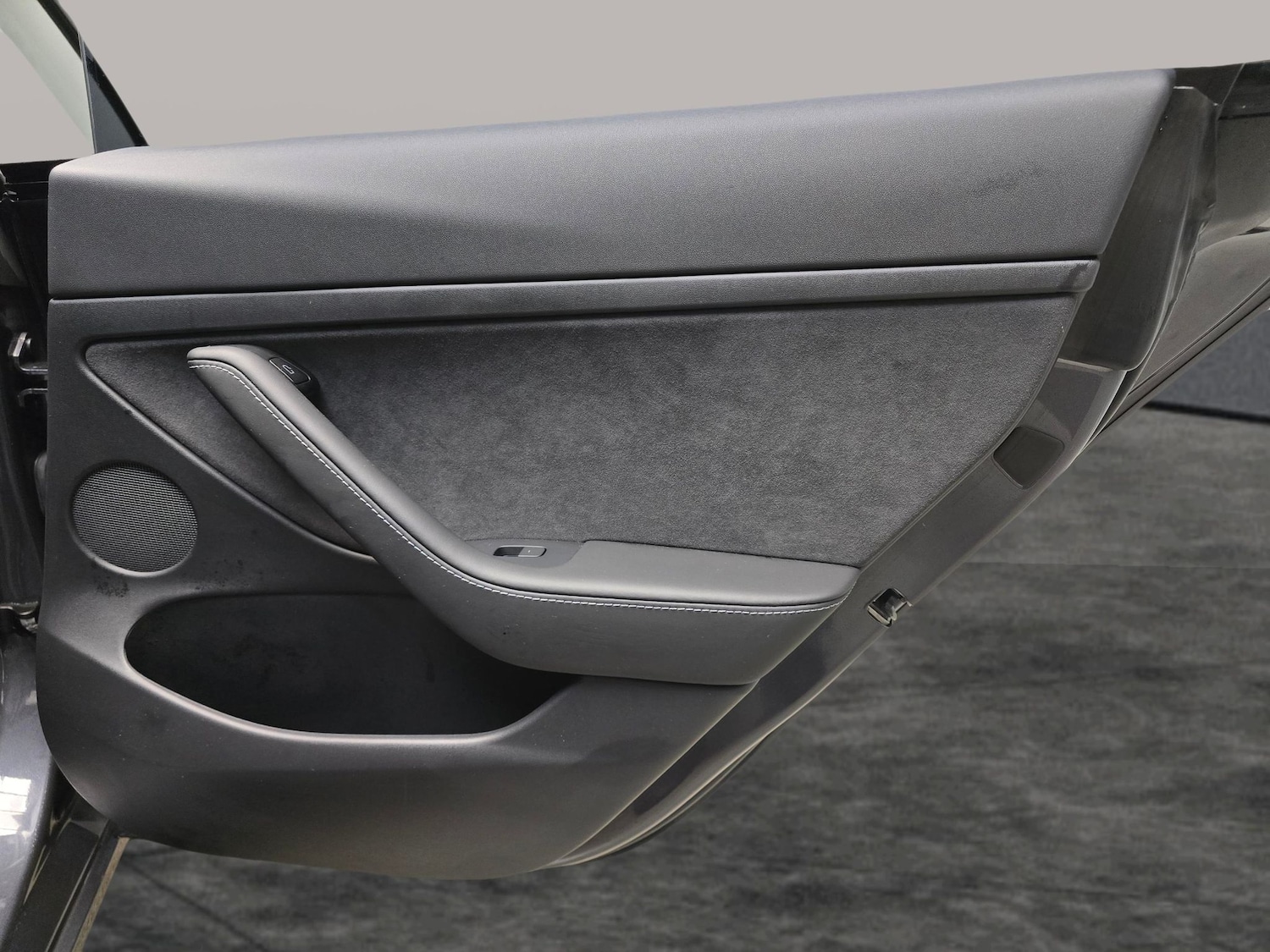 Used Tesla Model 3 2021 for sale - 76935179: Photo 30