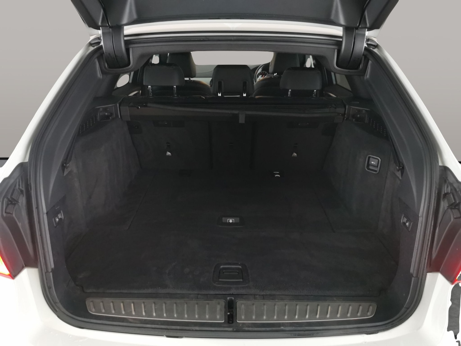 Used BMW 5 Series 2019 for sale - 77010749: Photo 38