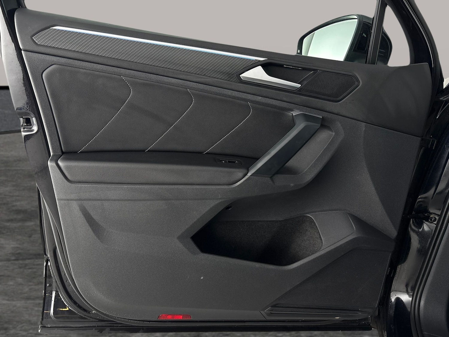 Used Volkswagen Tiguan 2023 for sale - 78082107: Photo 30