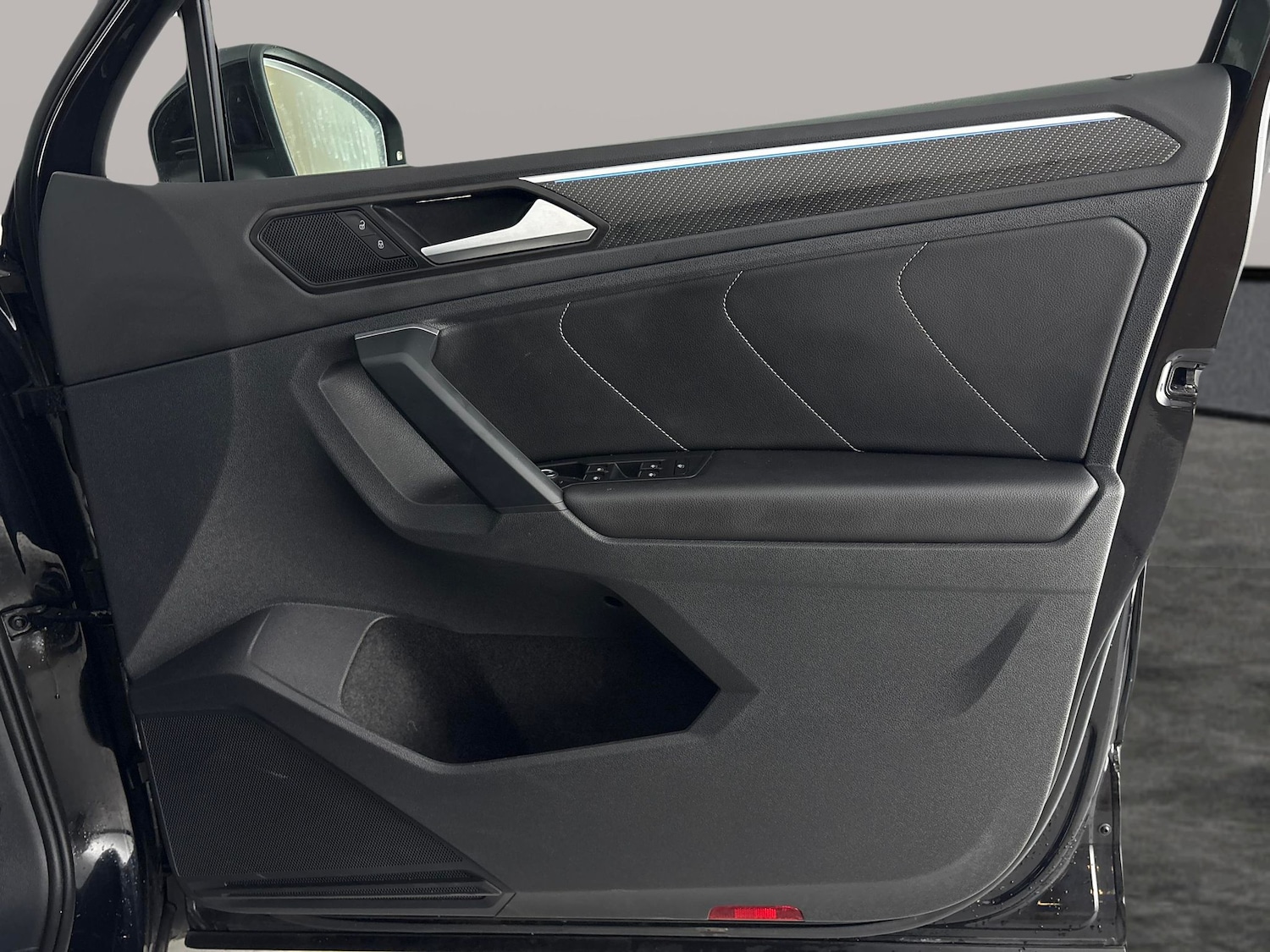 Used Volkswagen Tiguan 2023 for sale - 78082107: Photo 31