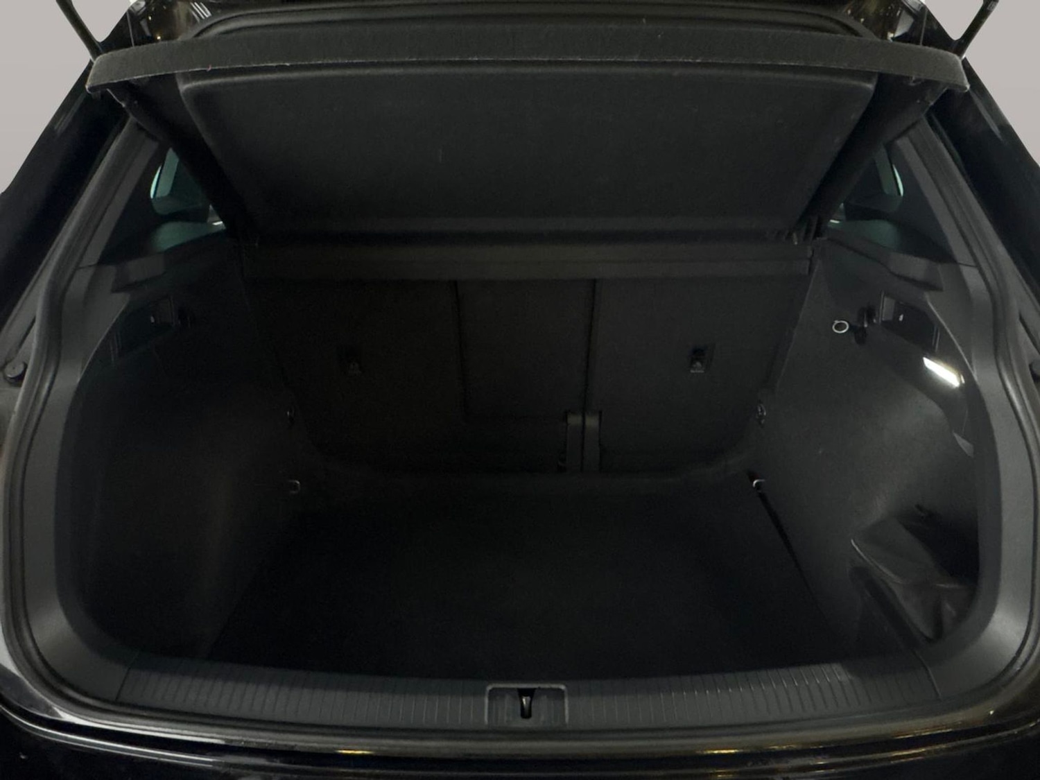 Used Volkswagen Tiguan 2023 for sale - 78082107: Photo 34