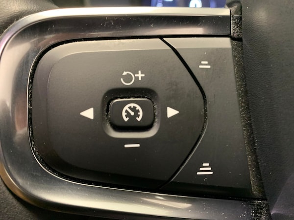 Used Volvo XC40 2020 for sale - 76310480: Photo 23