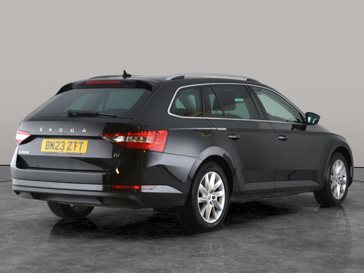 Used Skoda Superb 2023 for sale - 77679243: Photo 10