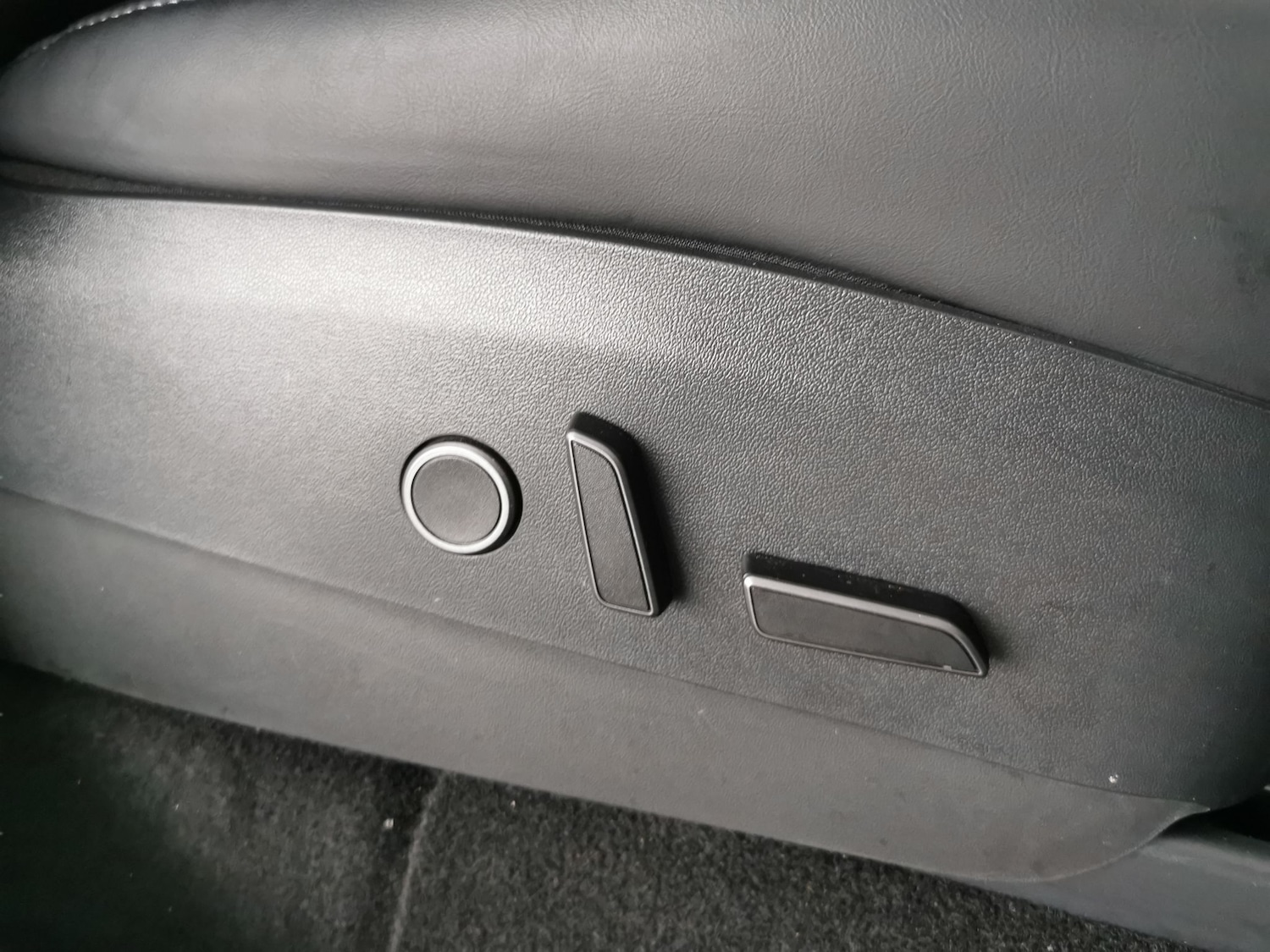 Used Tesla Model Y 2022 for sale - 77076023: Photo 23