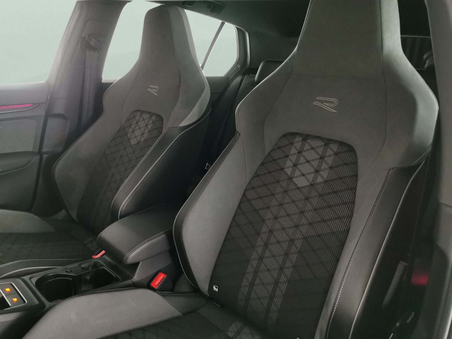 Used Volkswagen Golf 2022 for sale - 76915402: Photo 21