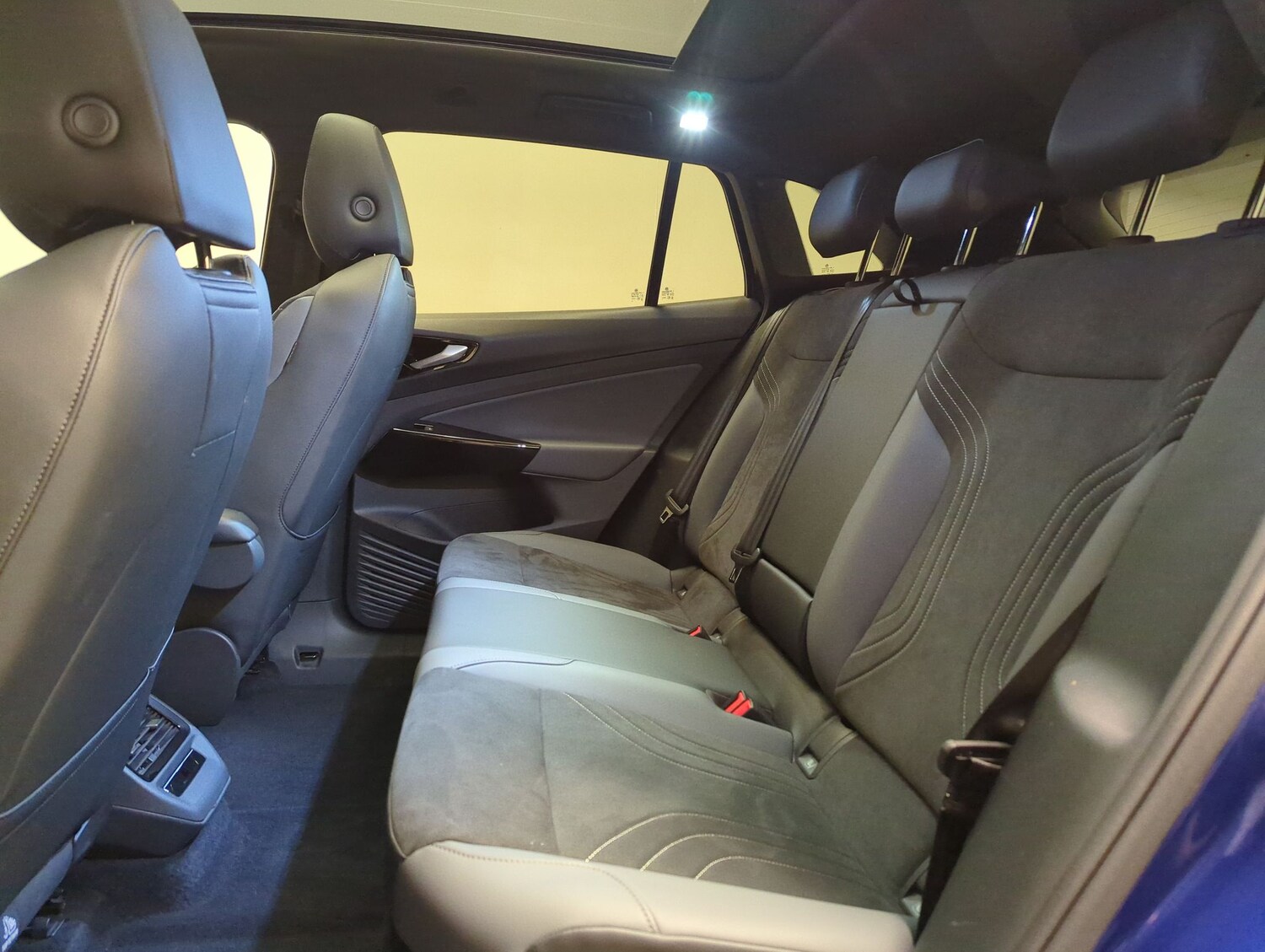 Used Volkswagen ID.4 2023 for sale - 78180652: Photo 31