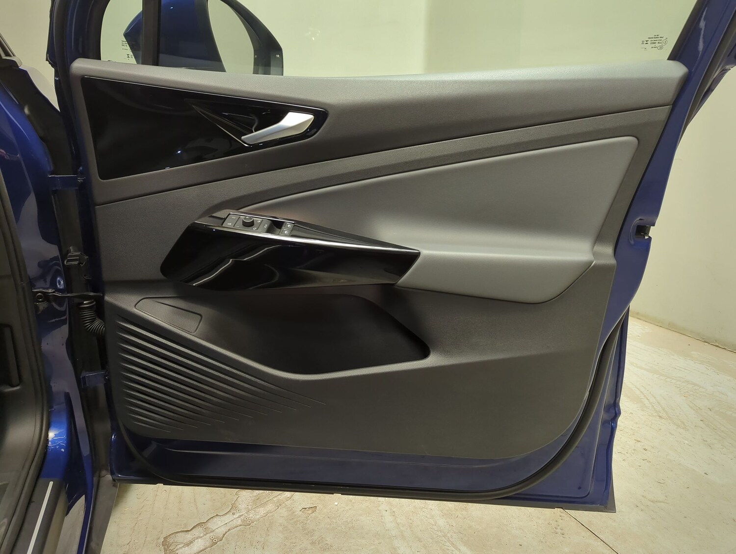 Used Volkswagen ID.4 2023 for sale - 78180652: Photo 35