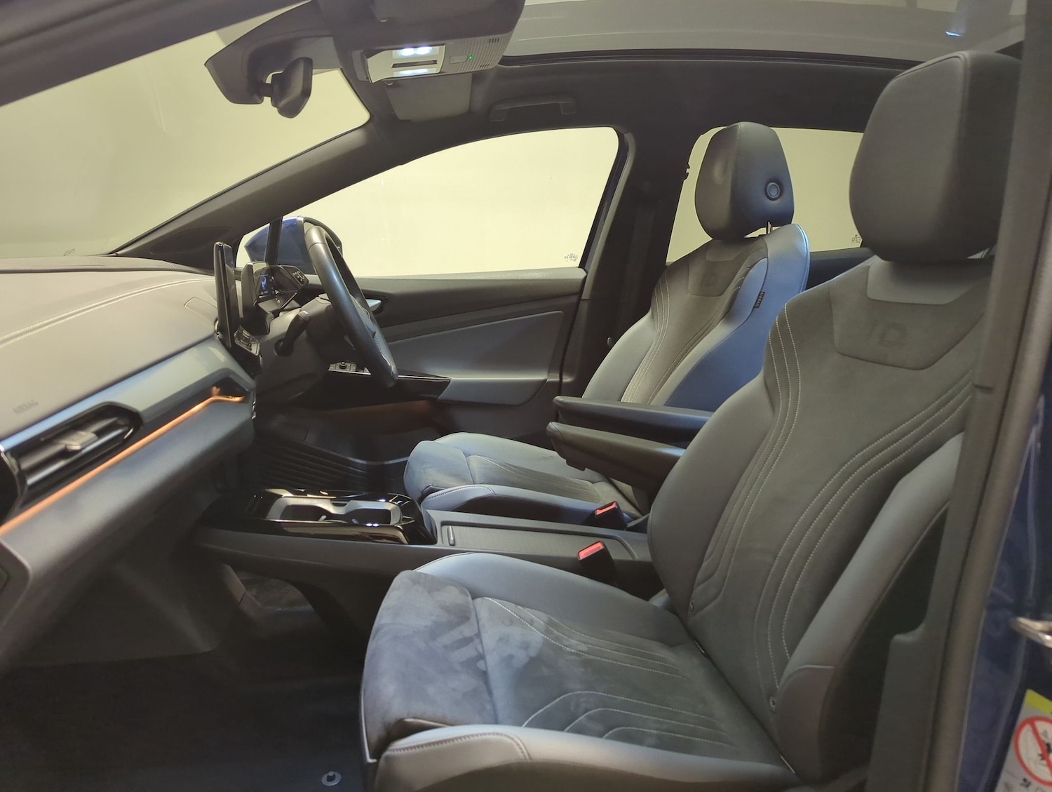 Used Volkswagen ID.4 2023 for sale - 78180652: Photo 4